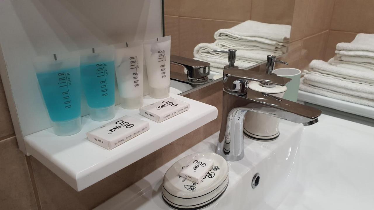 Aqua Apartman Tiszaújváros Eksteriør billede