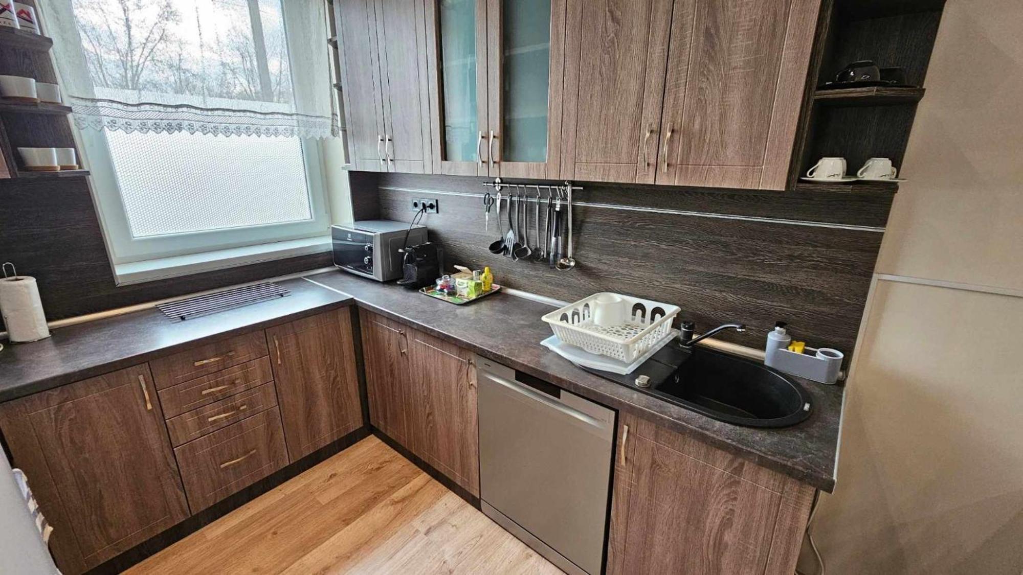 Aqua Apartman Tiszaújváros Eksteriør billede