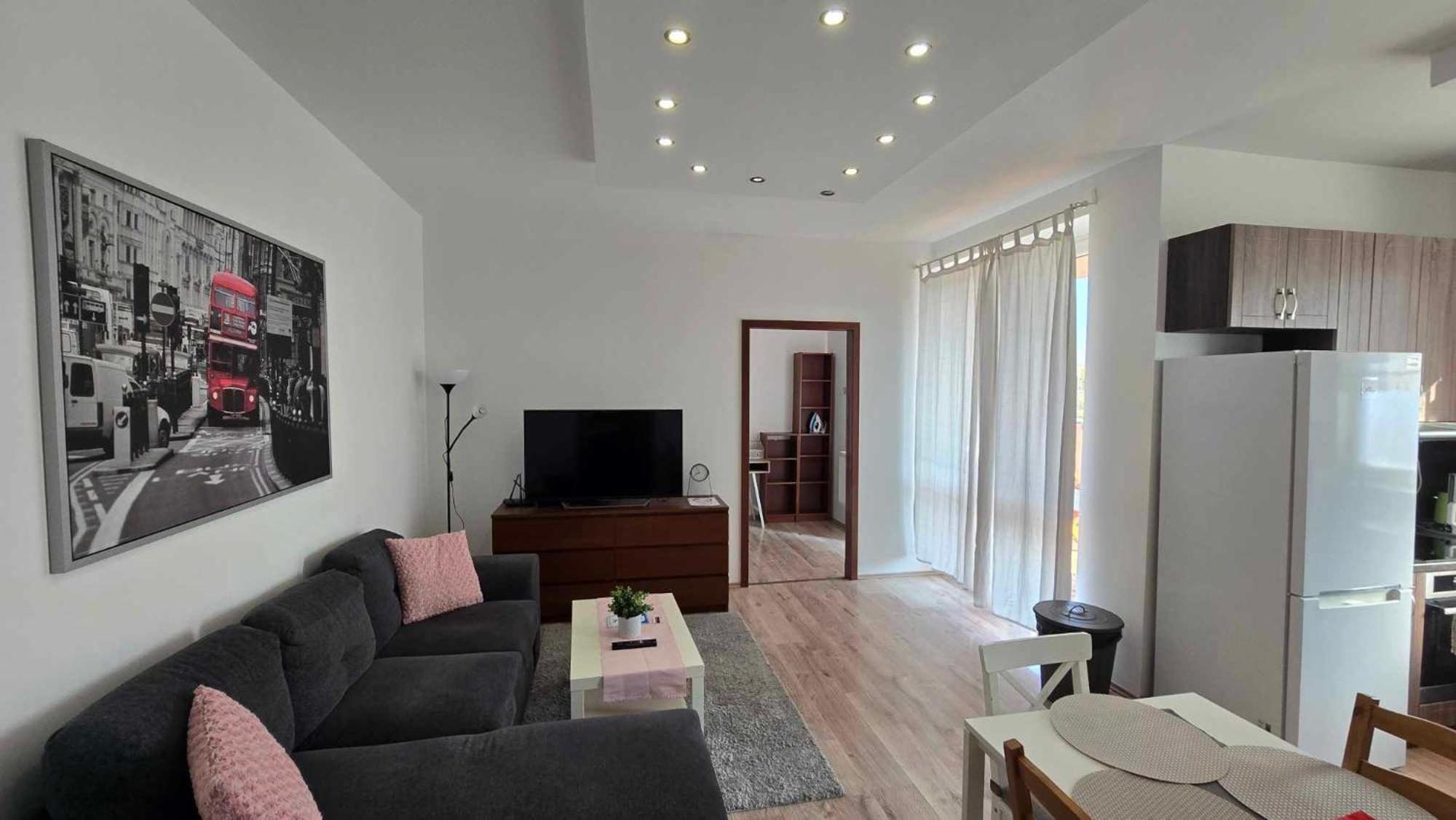 Aqua Apartman Tiszaújváros Eksteriør billede