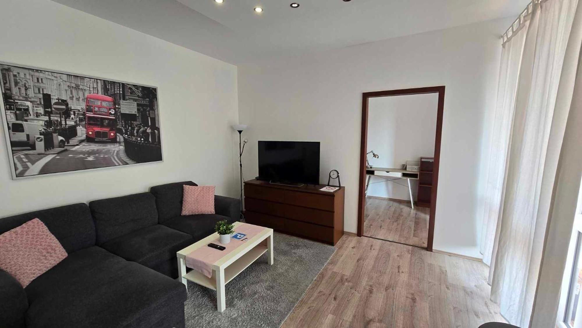 Aqua Apartman Tiszaújváros Eksteriør billede