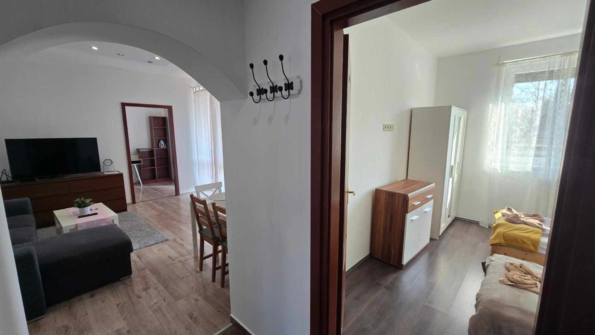 Aqua Apartman Tiszaújváros Eksteriør billede