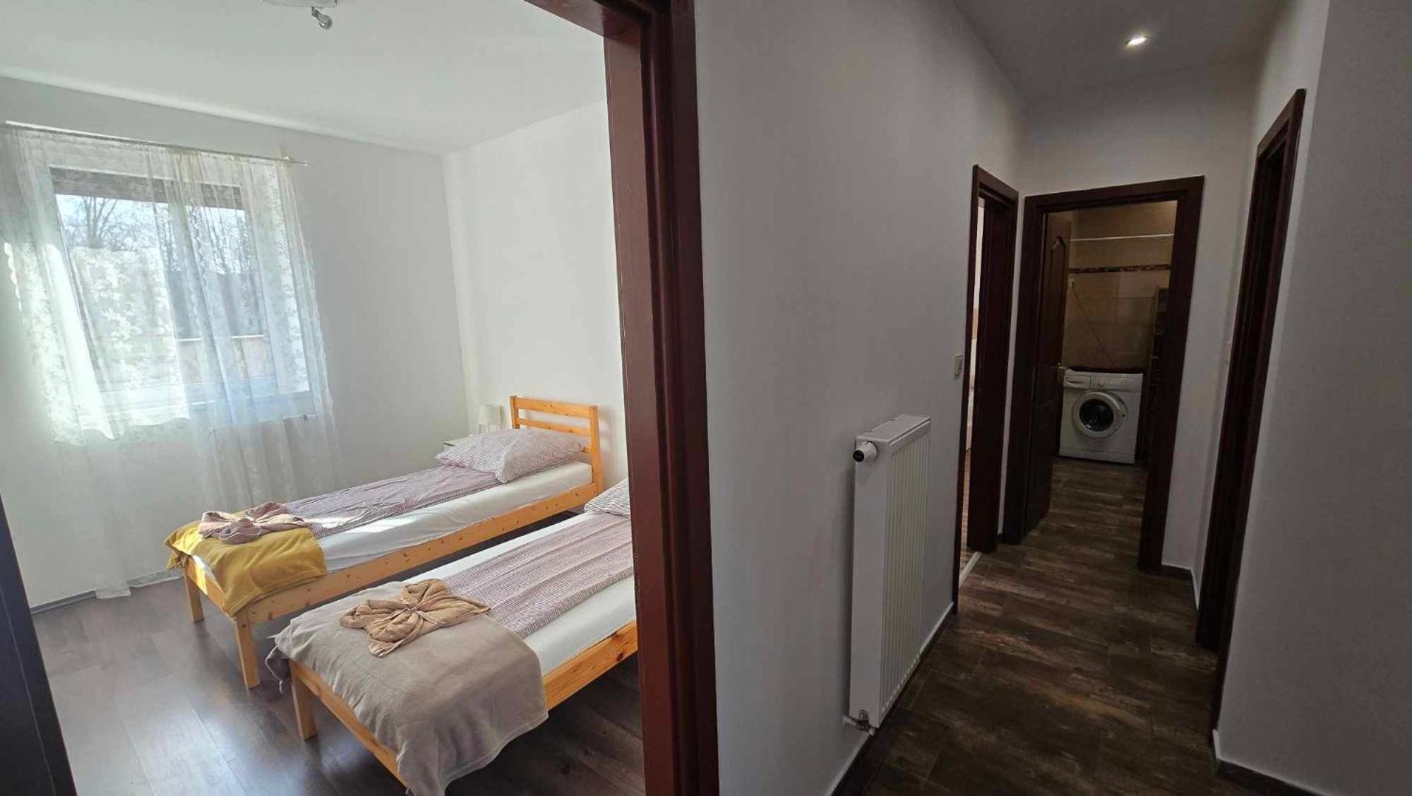 Aqua Apartman Tiszaújváros Eksteriør billede
