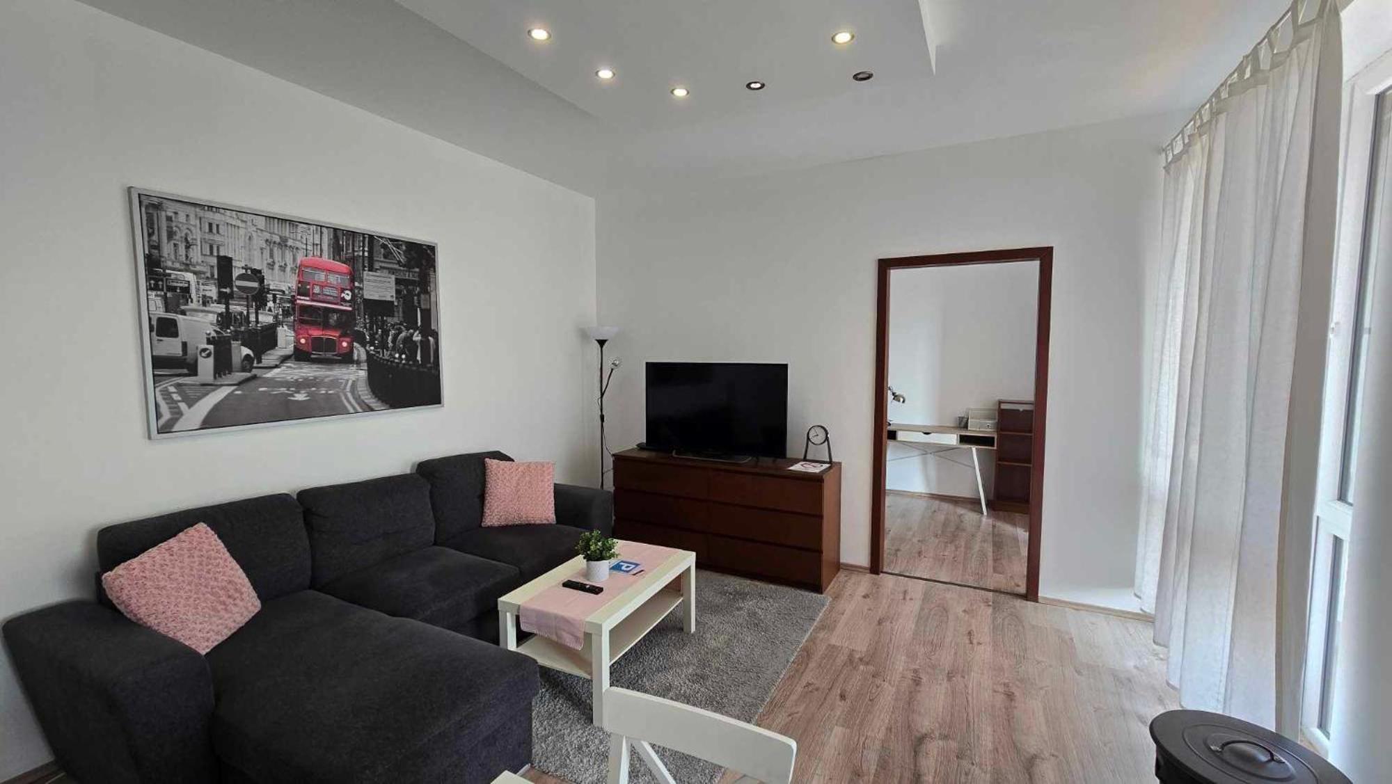 Aqua Apartman Tiszaújváros Eksteriør billede